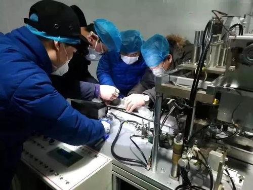 定格︱疫情中的國機溫暖瞬間 二 辦公設備維修及安裝